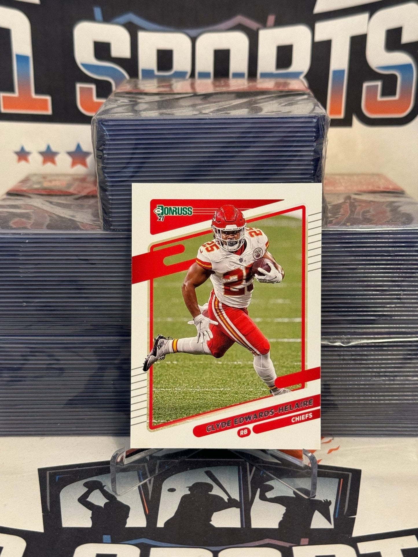 2021 Donruss (2nd Year) Clyde Edwards-Helaire #120