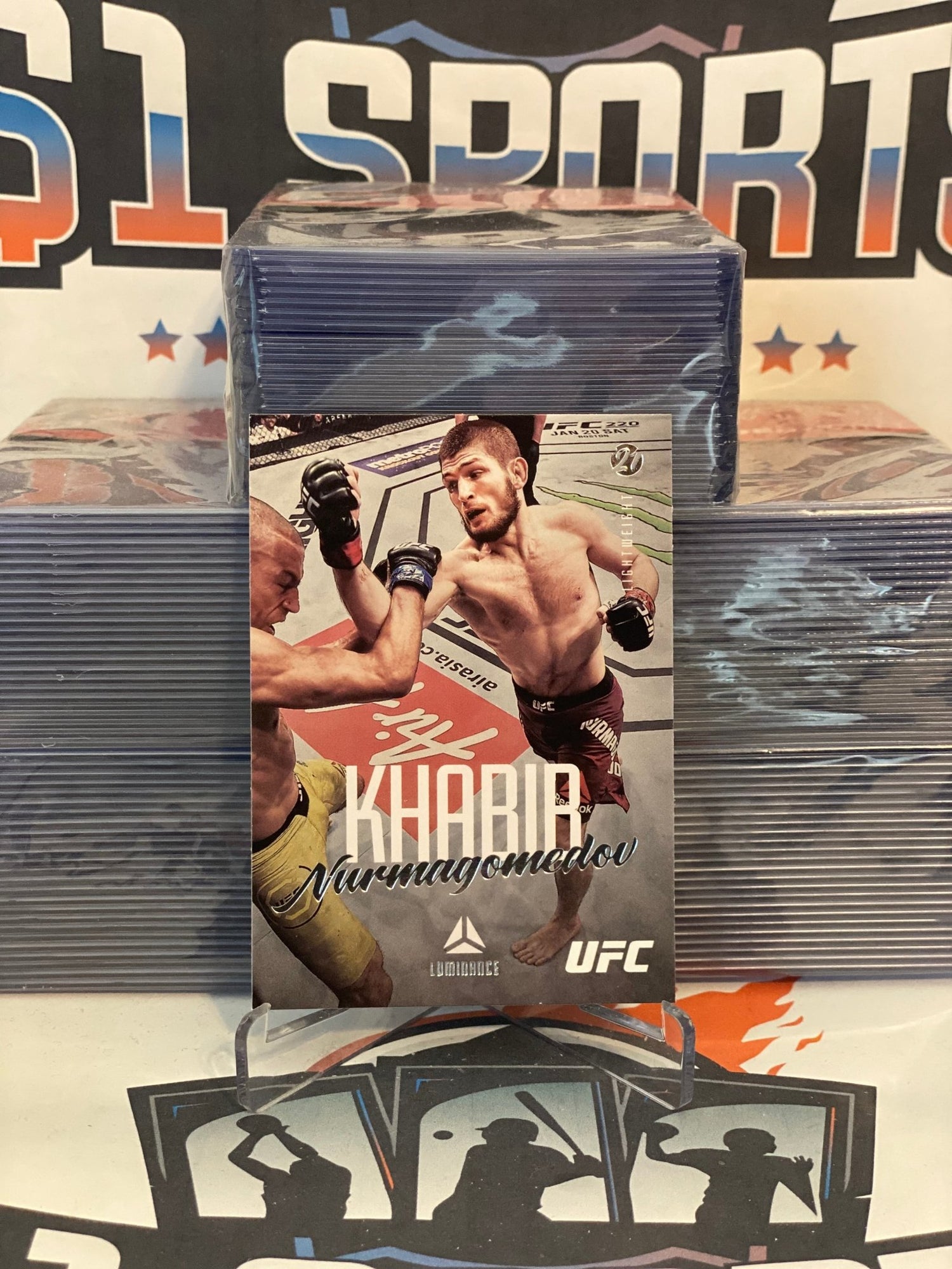 2021 Panini Chronicles UFC (Luminance) Khabib Nurmagomedov #54