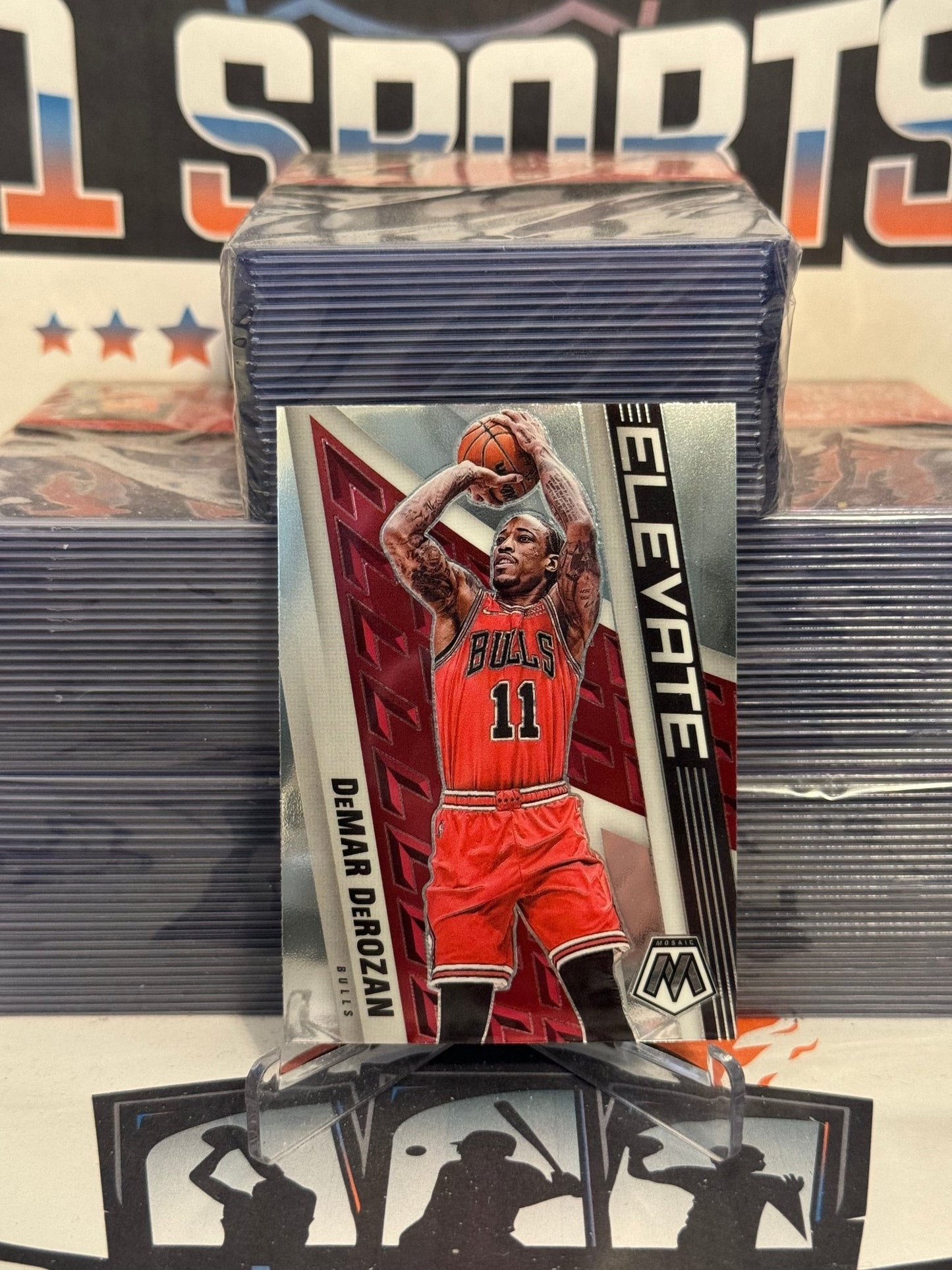 2021 Panini Mosaic (Elevate) DeMar DeRozan #16