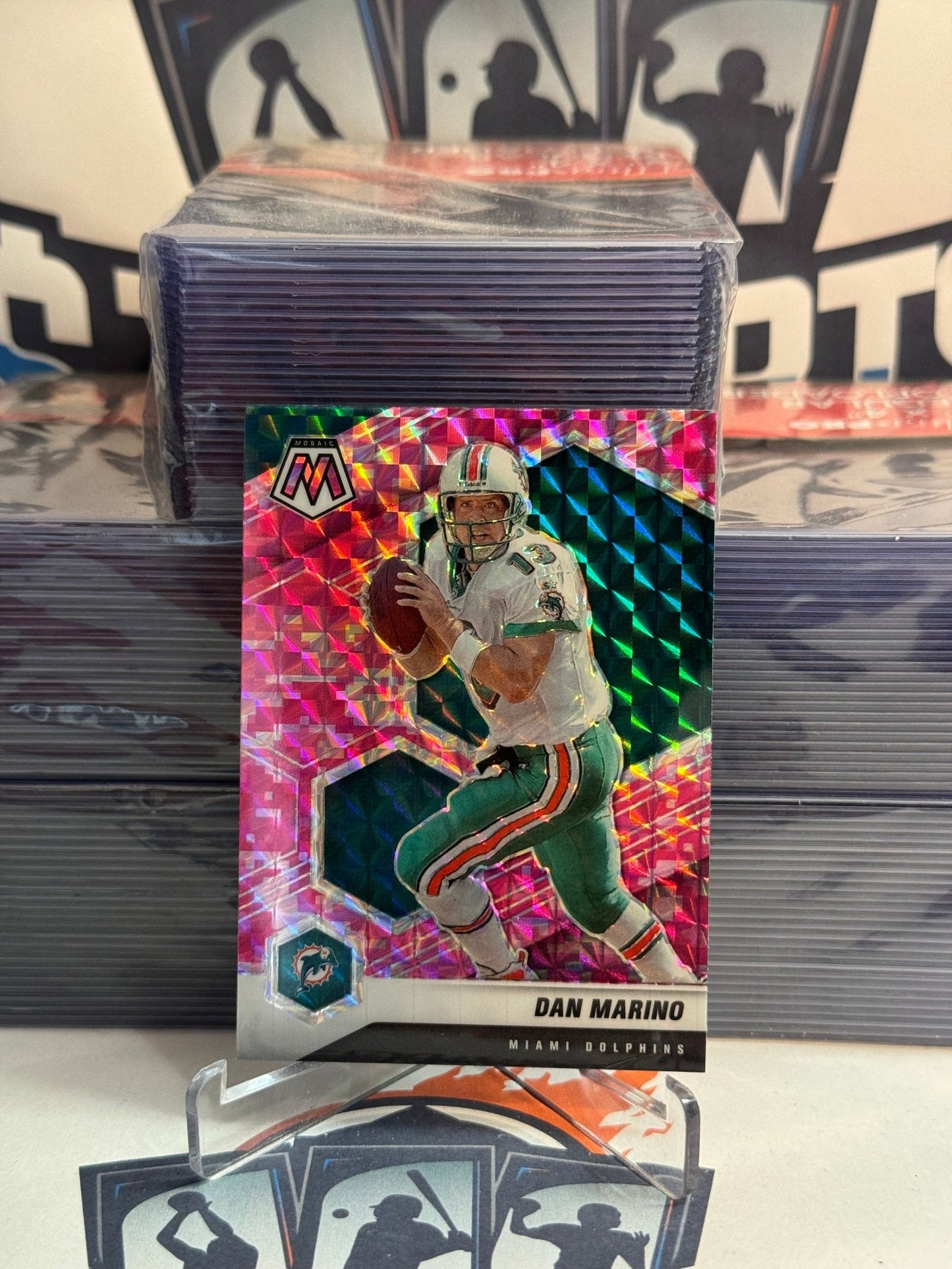 2021 Panini Mosaic (Pink Camo Prizm) Dan Marino #123