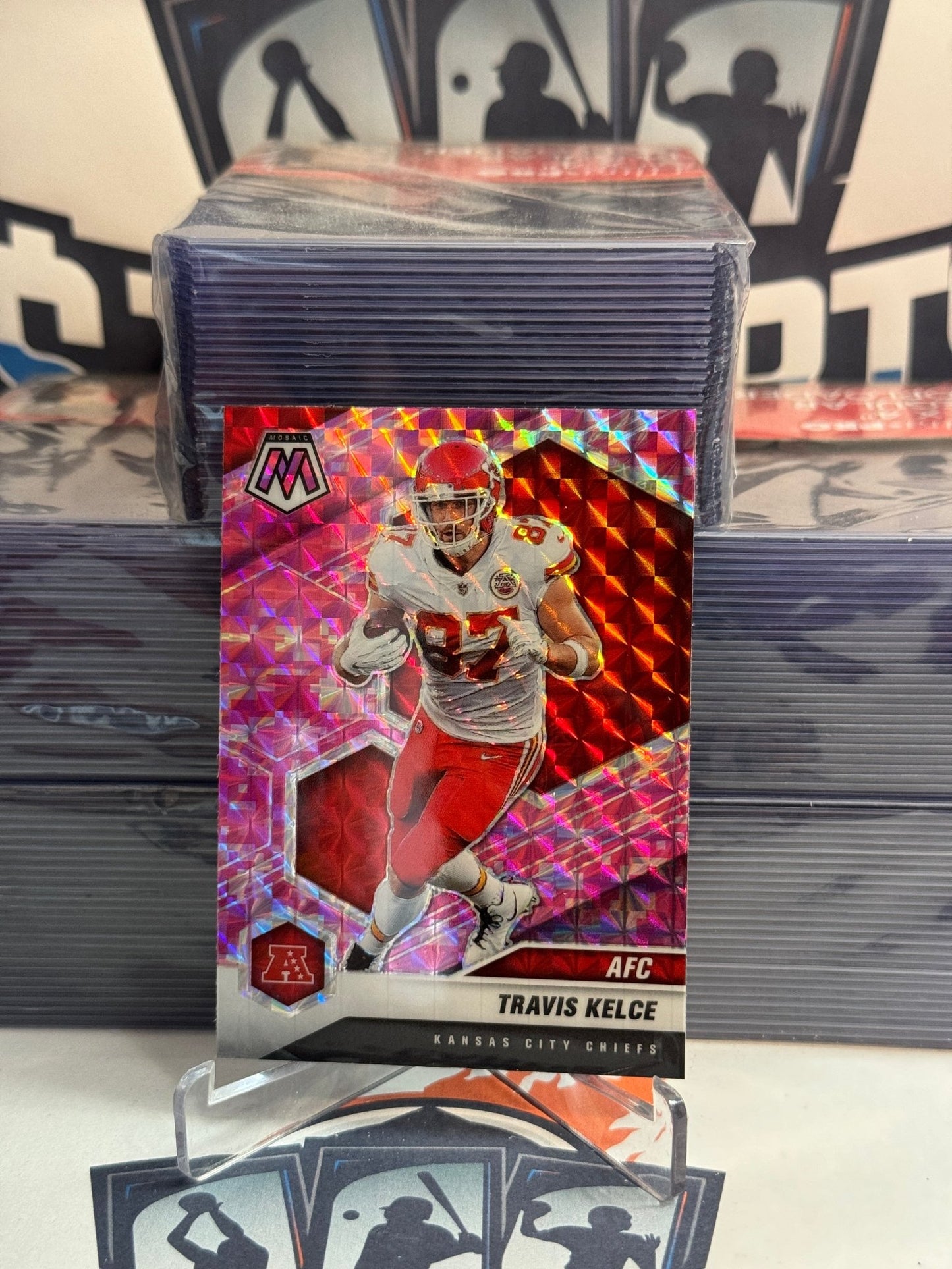 2021 Panini Mosaic (Pink Camo Prizm, NFC) Travis Kelce #240