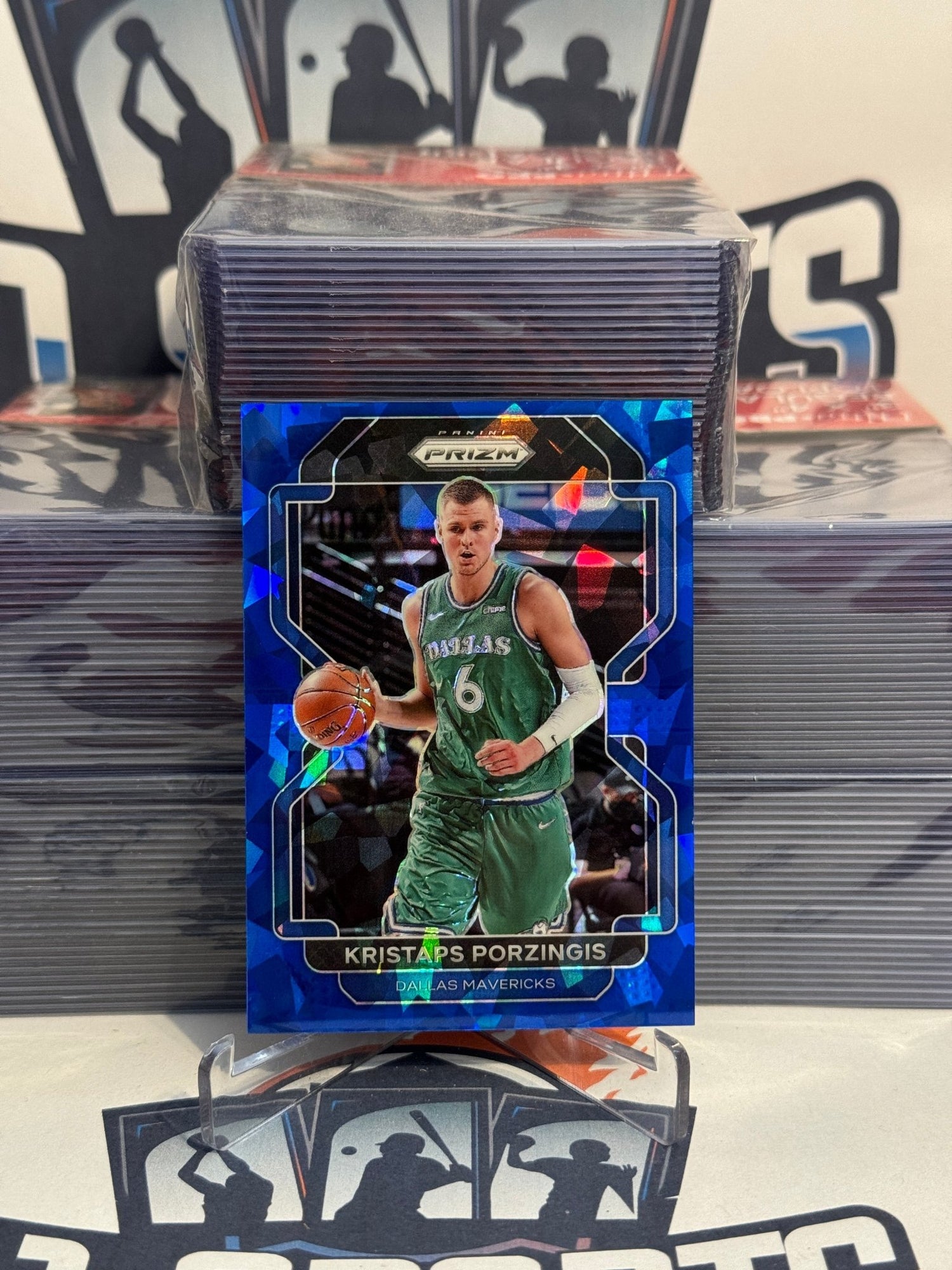 2021 Panini Prizm (Blue Ice Prizm 114/125) Kristaps Porzingis #74