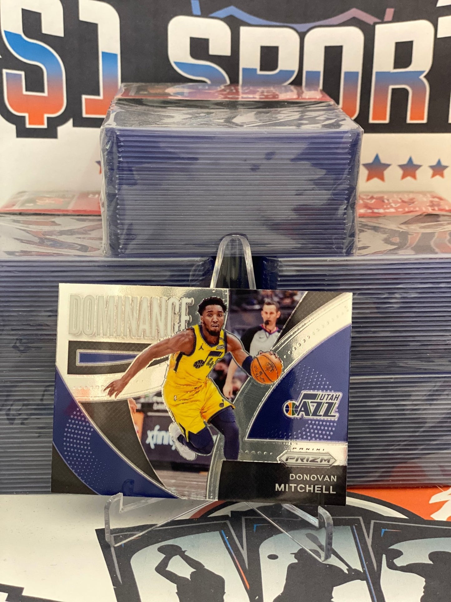 2021 Panini Prizm (Dominance) Donovan Mitchell #11