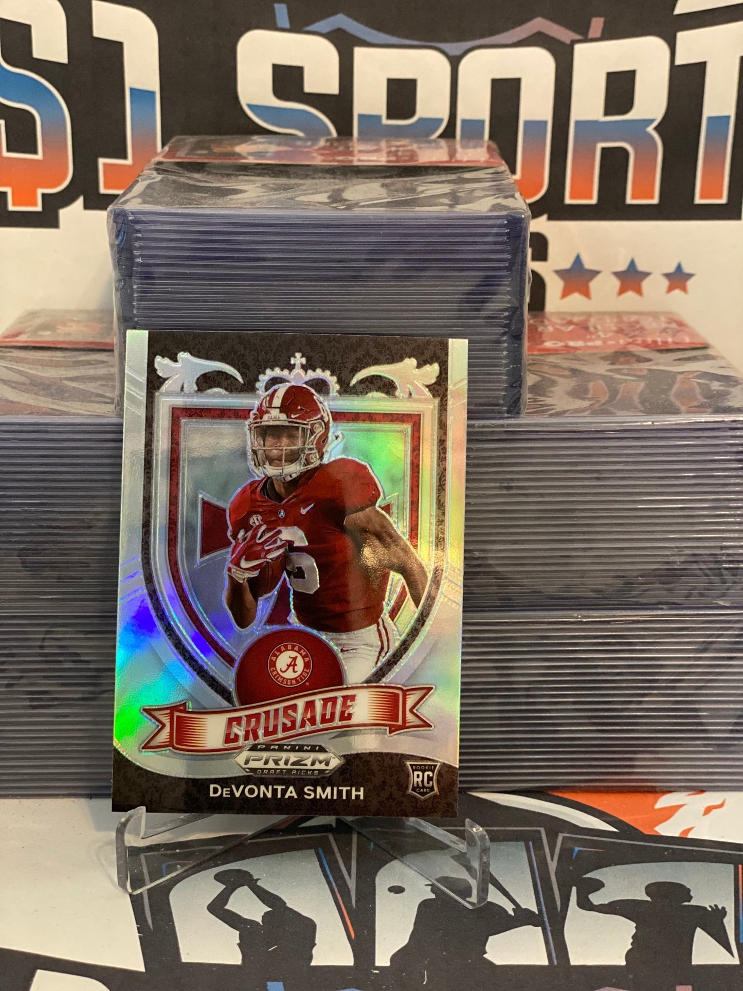 2021 Panini Prizm Draft Picks (Crusade, Silver Prizm) DeVonta Smith Rookie #165