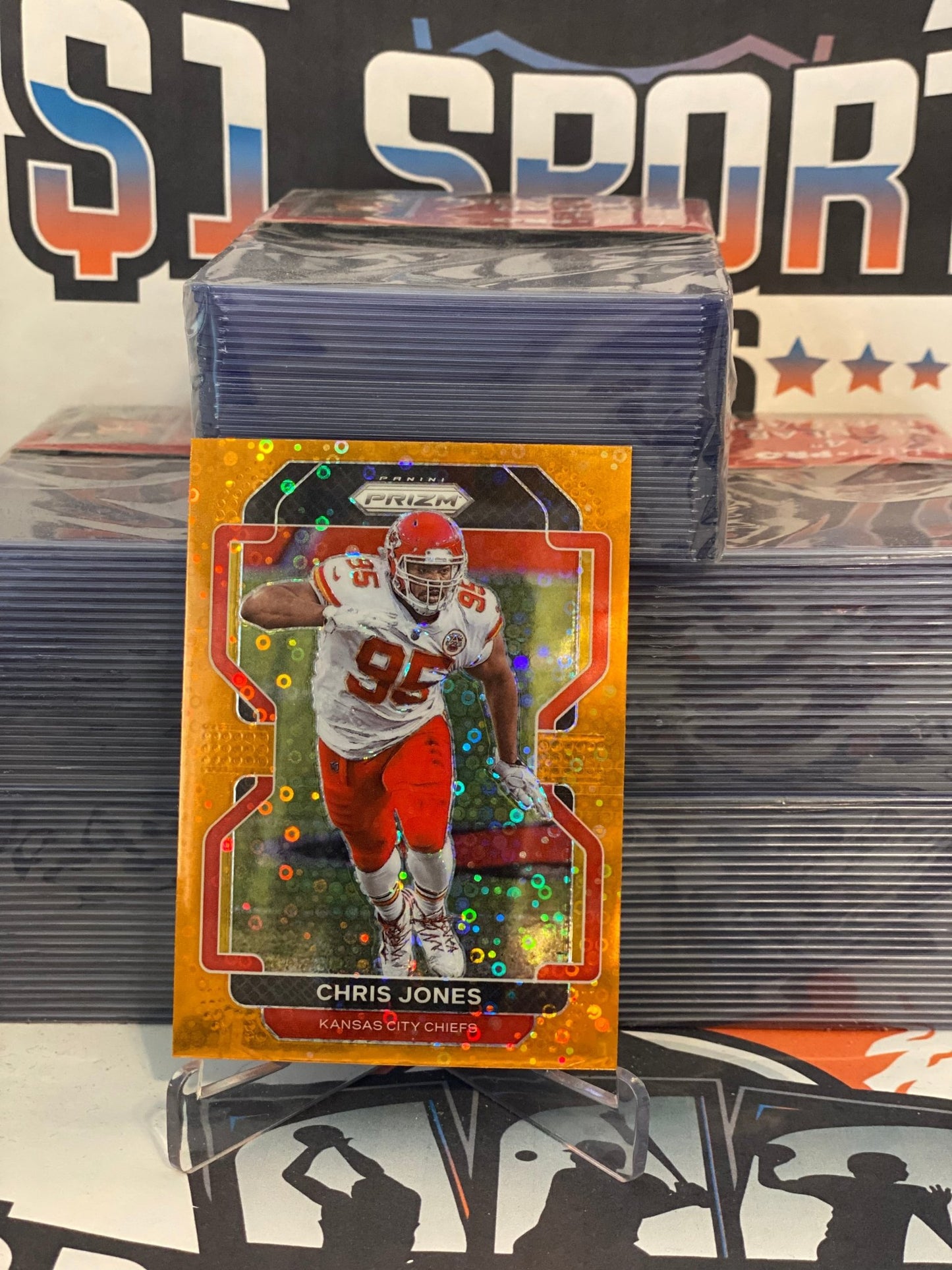 2021 Panini Prizm (Orange Disco Prizm) Chris Jones #192