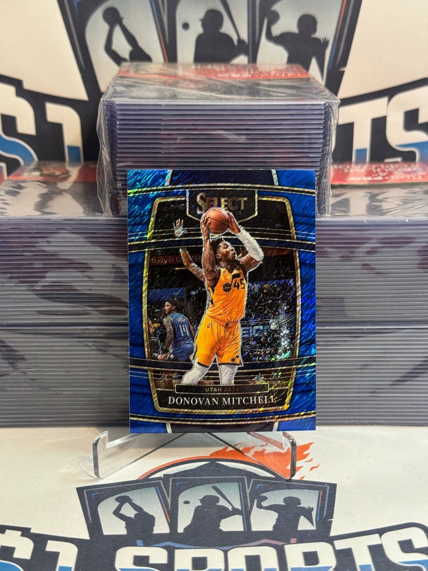 2021 Panini Select (Blue Shimmer Prizm) Donovan Mitchell #83