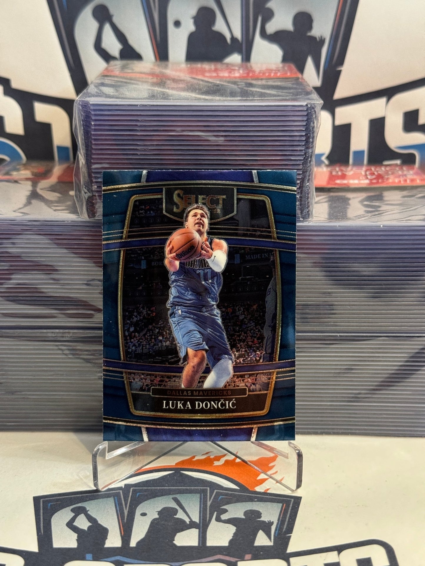 2021 Panini Select Luka Doncic #12