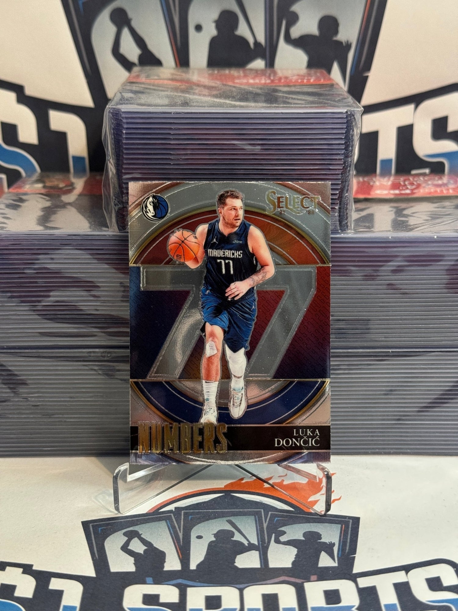 2021 Panini Select (Numbers) Luka Doncic #7