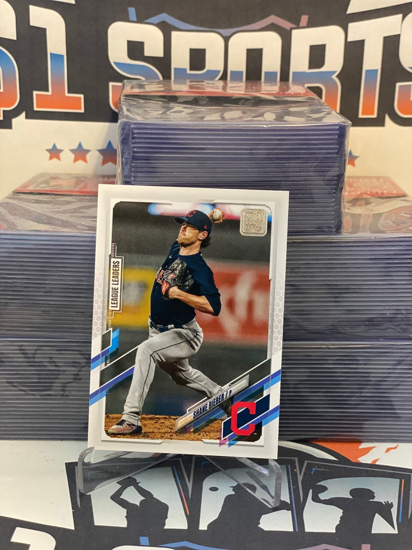 2021 Topps (AL ERA Leaders) Shane Bieber #105