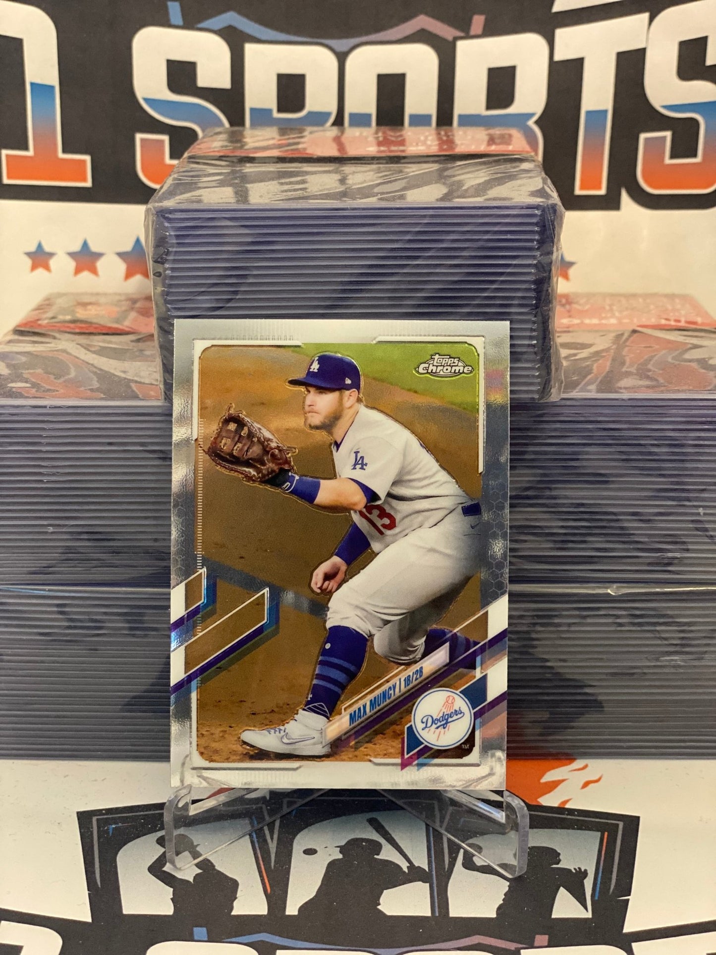 2021 Topps Chrome Max Muncy #173