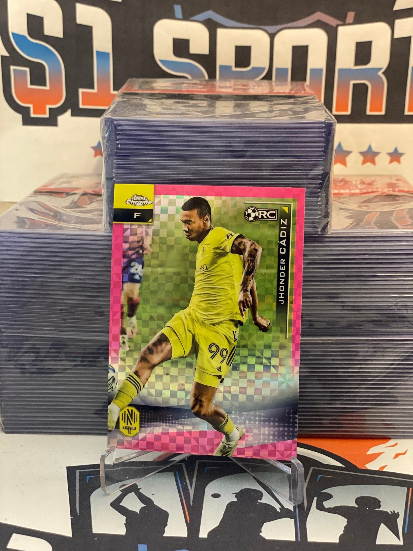 2021 Topps Chrome MLS (Pink X-Fractor Refractor) Jhonder Cadiz Rookie #167