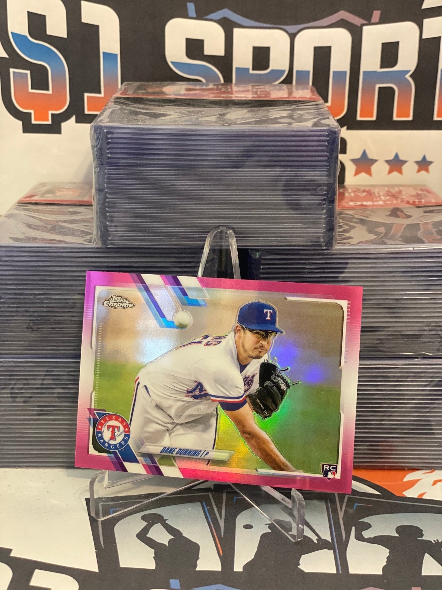 2021 Topps Chrome (Pink Refractor) Dane Dunning Rookie #187