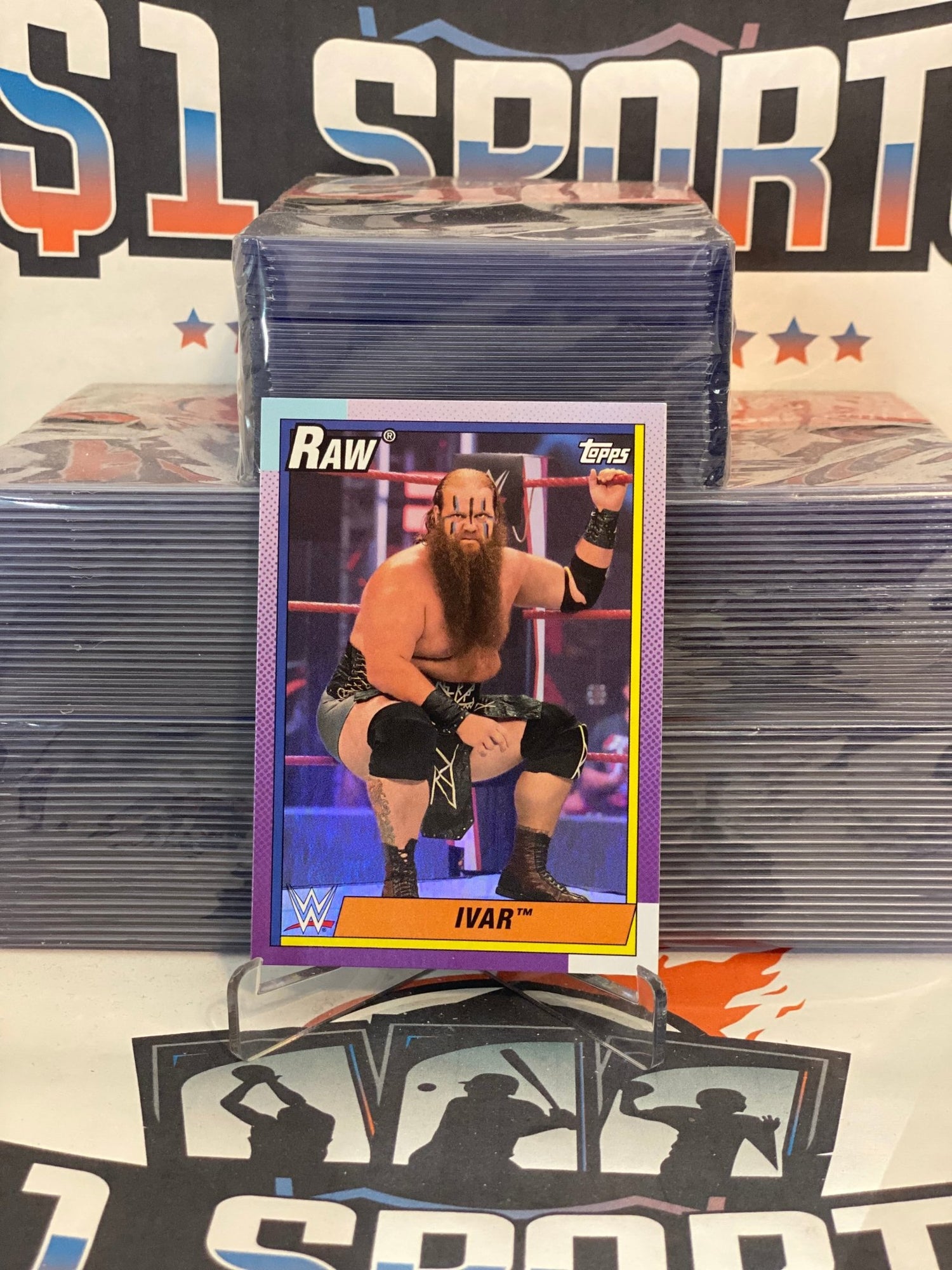 2021 Topps Heritage WWE (Rainbow) Ivar #18