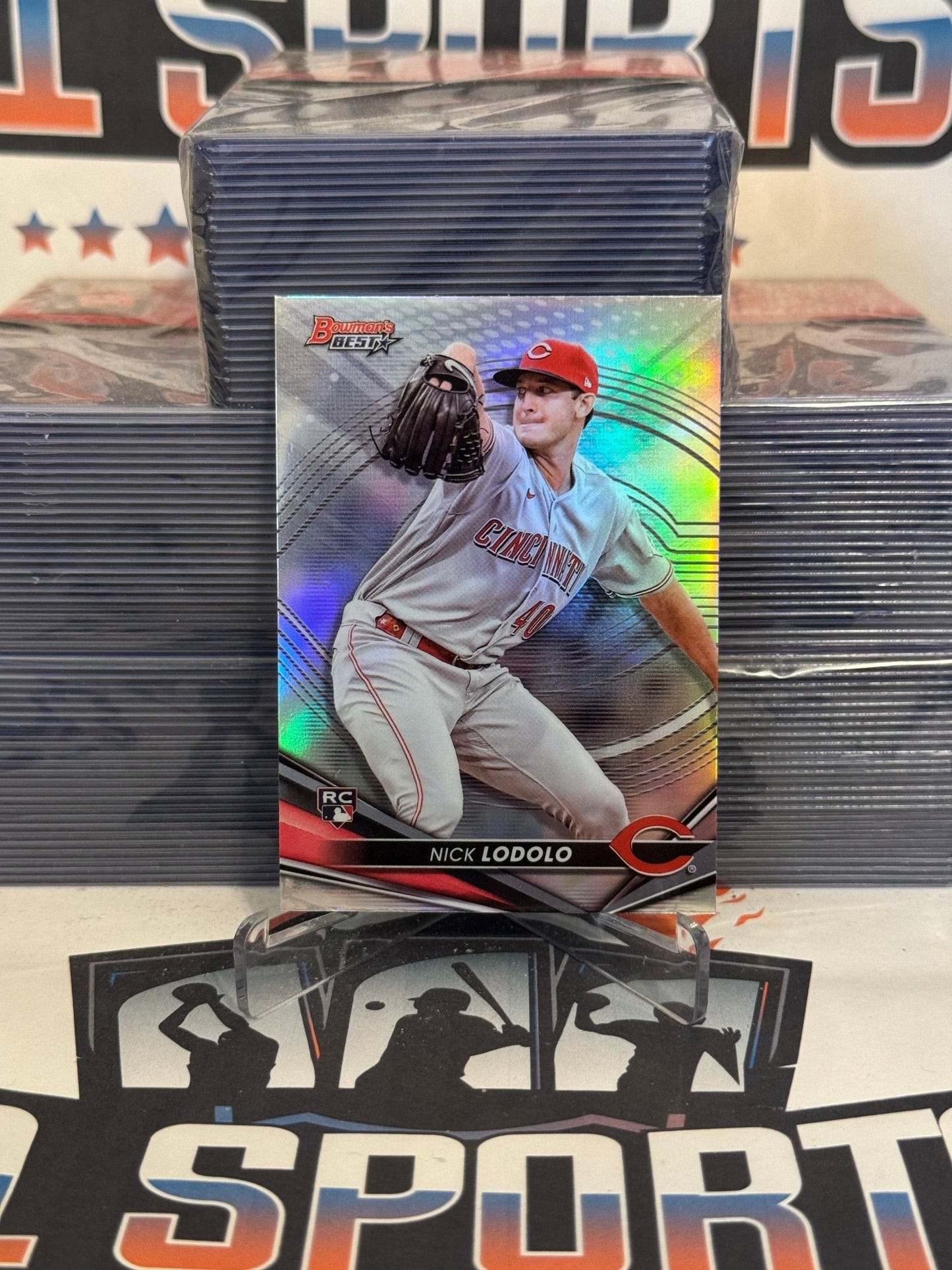 2022 Bowman's Best (Refractor) Nick Lodolo Rookie #56