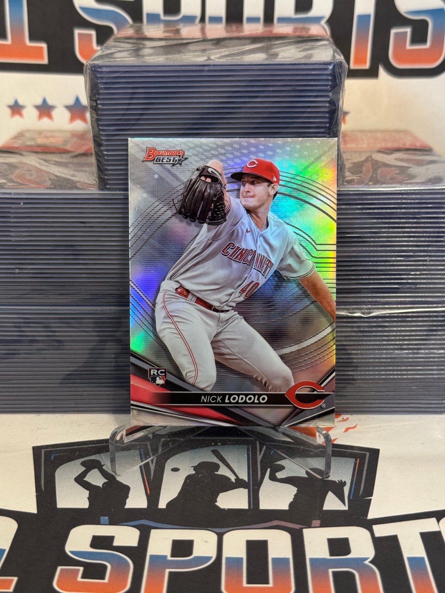2022 Bowman's Best (Refractor) Nick Lodolo Rookie #56