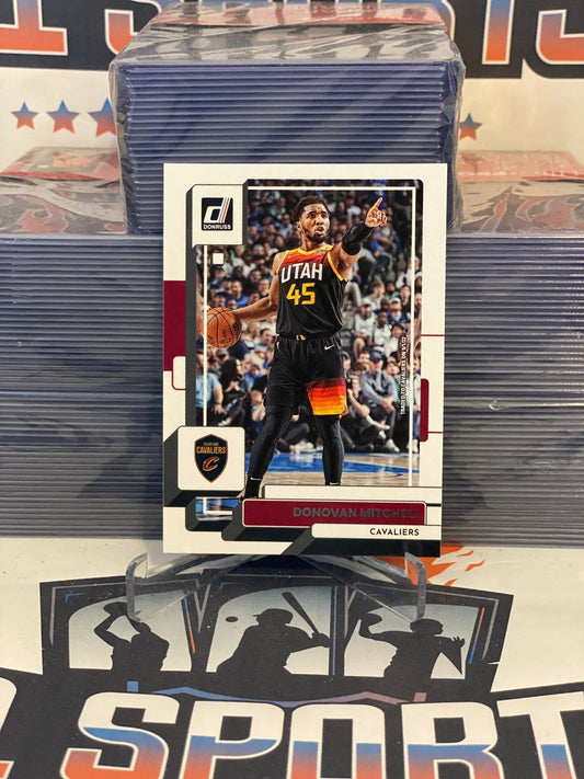 2022 Donruss Donovan Mitchell #111