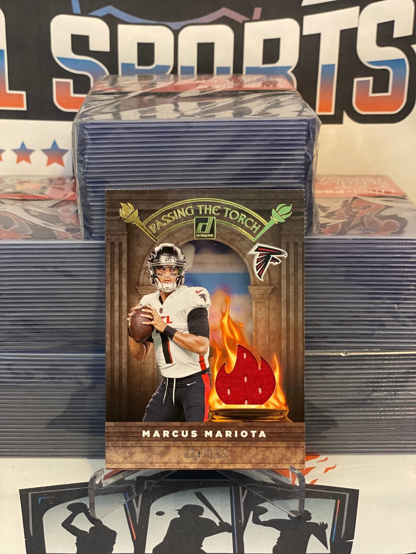 2022 Donruss (Passing the Torch Relic 034/199) Marcus Mariota #PTTJ-14