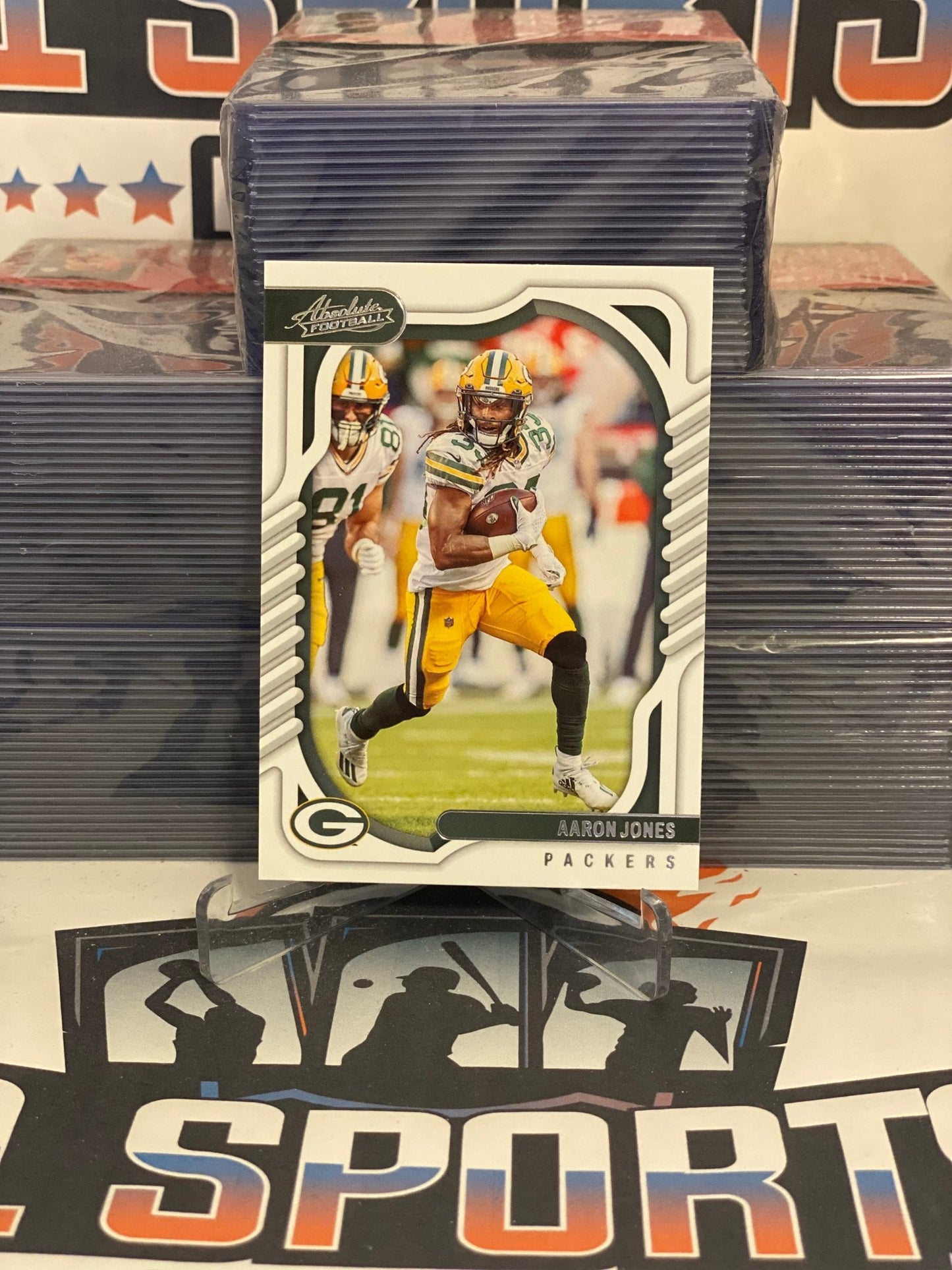 2022 Panini Absolute Aaron Jones #66