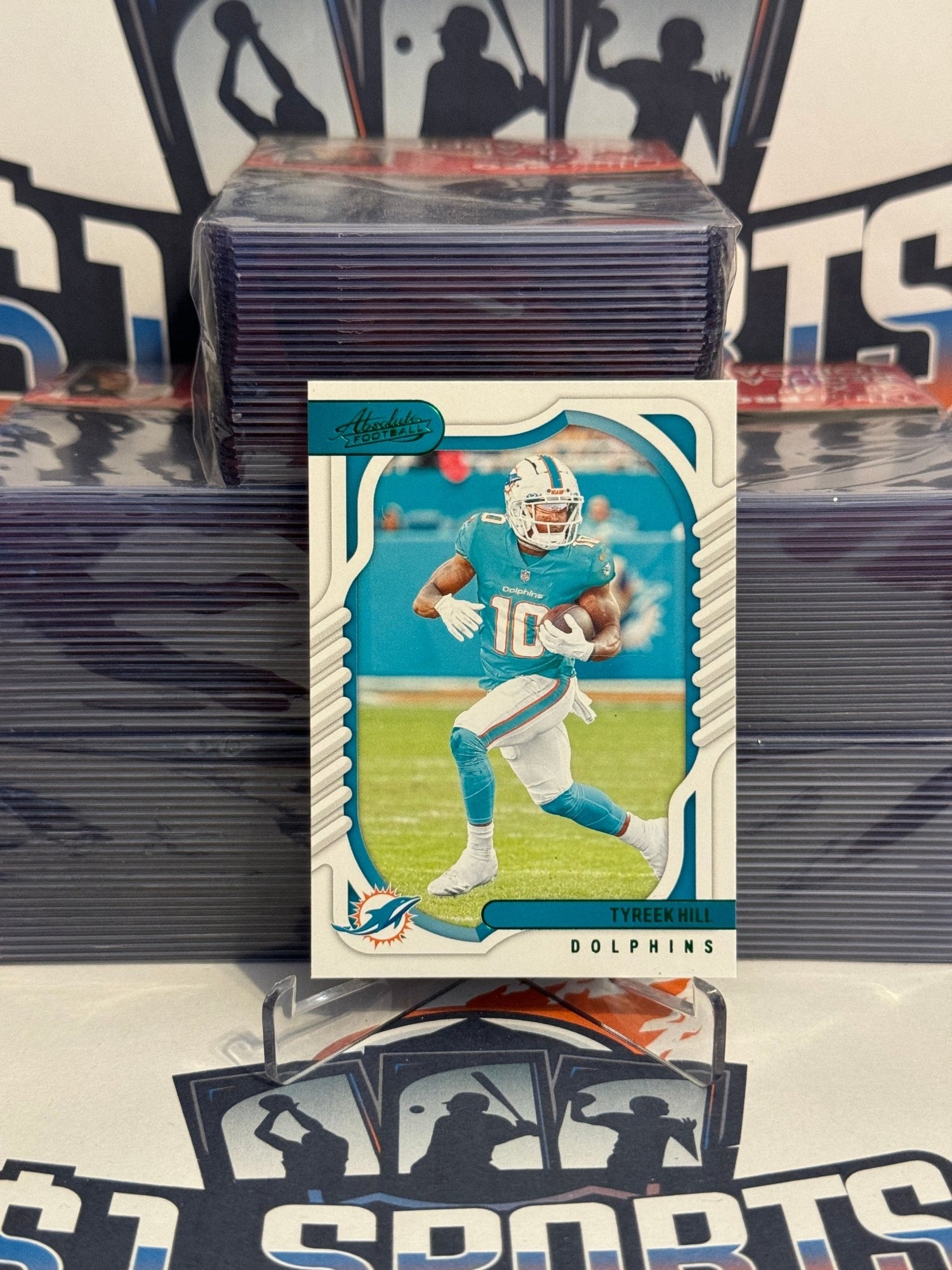 2022 Panini Absolute (Green) Tyreek Hill #49