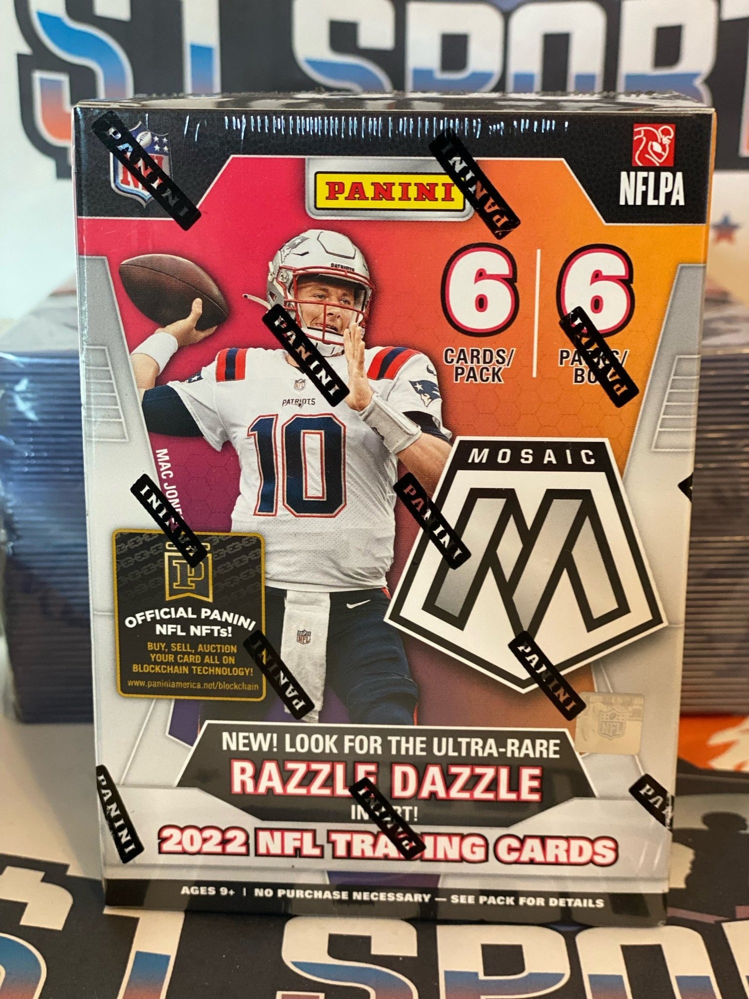 2022 Panini Mosaic NFL Football Blaster Box