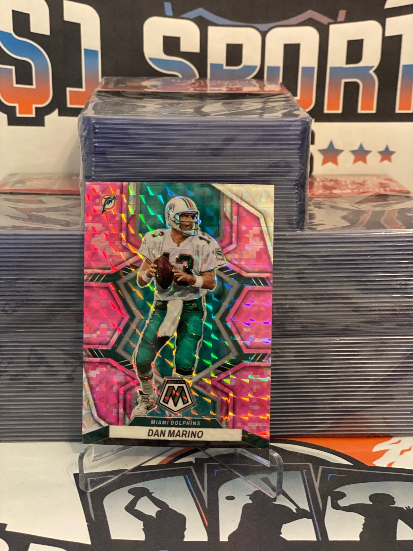 2022 Panini Mosaic (Pink Camo Prizm) Dan Marino #126