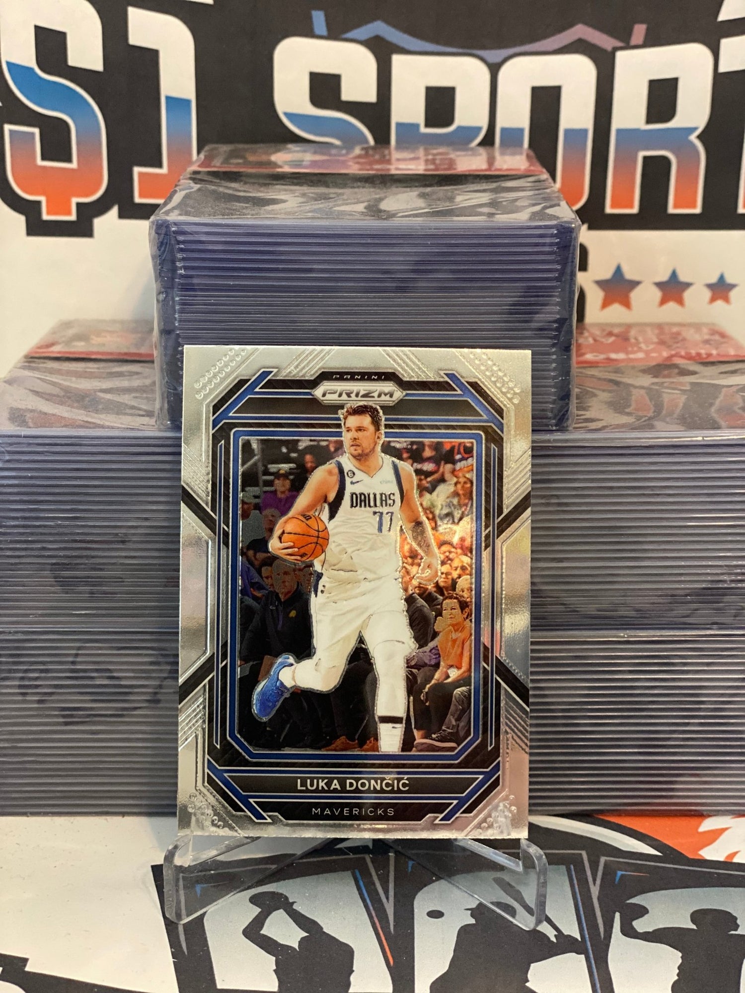2022 Panini Prizm Luka Doncic #196