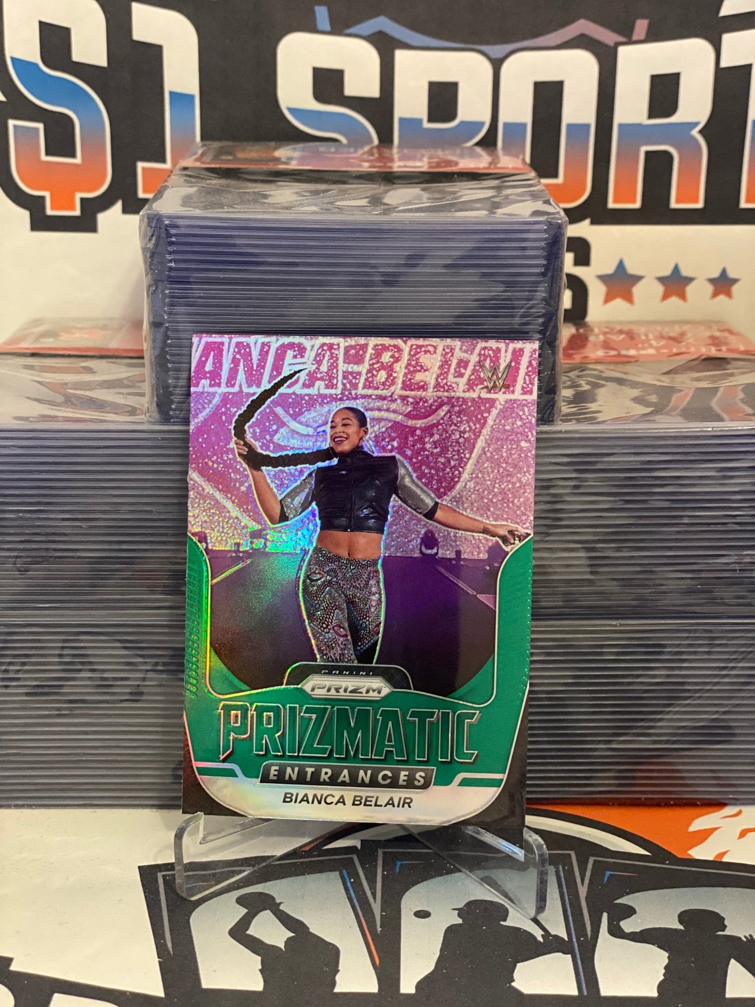 2022 Panini Prizm WWE (Green Prizm, Prizmatic Entrances) Bianca Belair #27