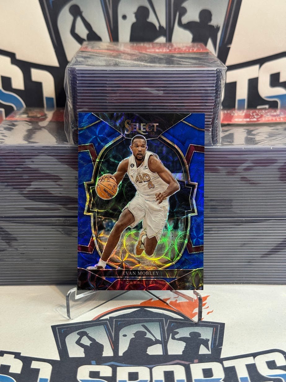 2022 Panini Select (Blue Scope Prizm 221/249) Evan Mobley #44