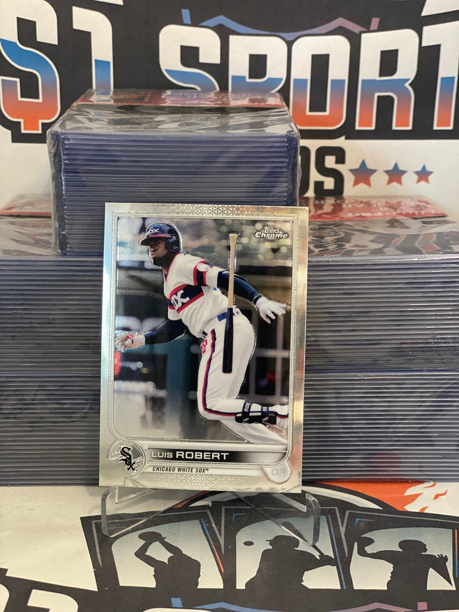 2022 Topps Chrome Luis Robert #137