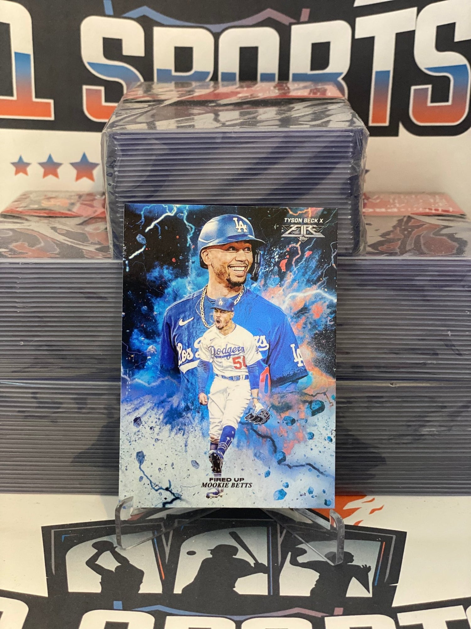 2022 Topps Fire (Fired Up) Mookie Betts #FIU-8