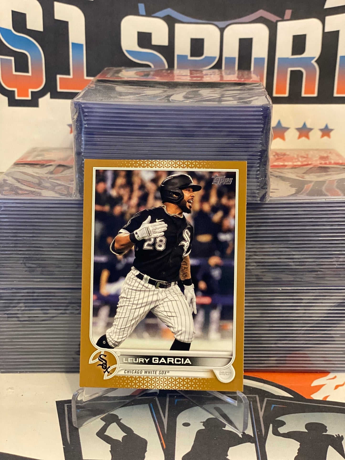 2022 Topps (Gold 1389/2022) Leury Garcia #348