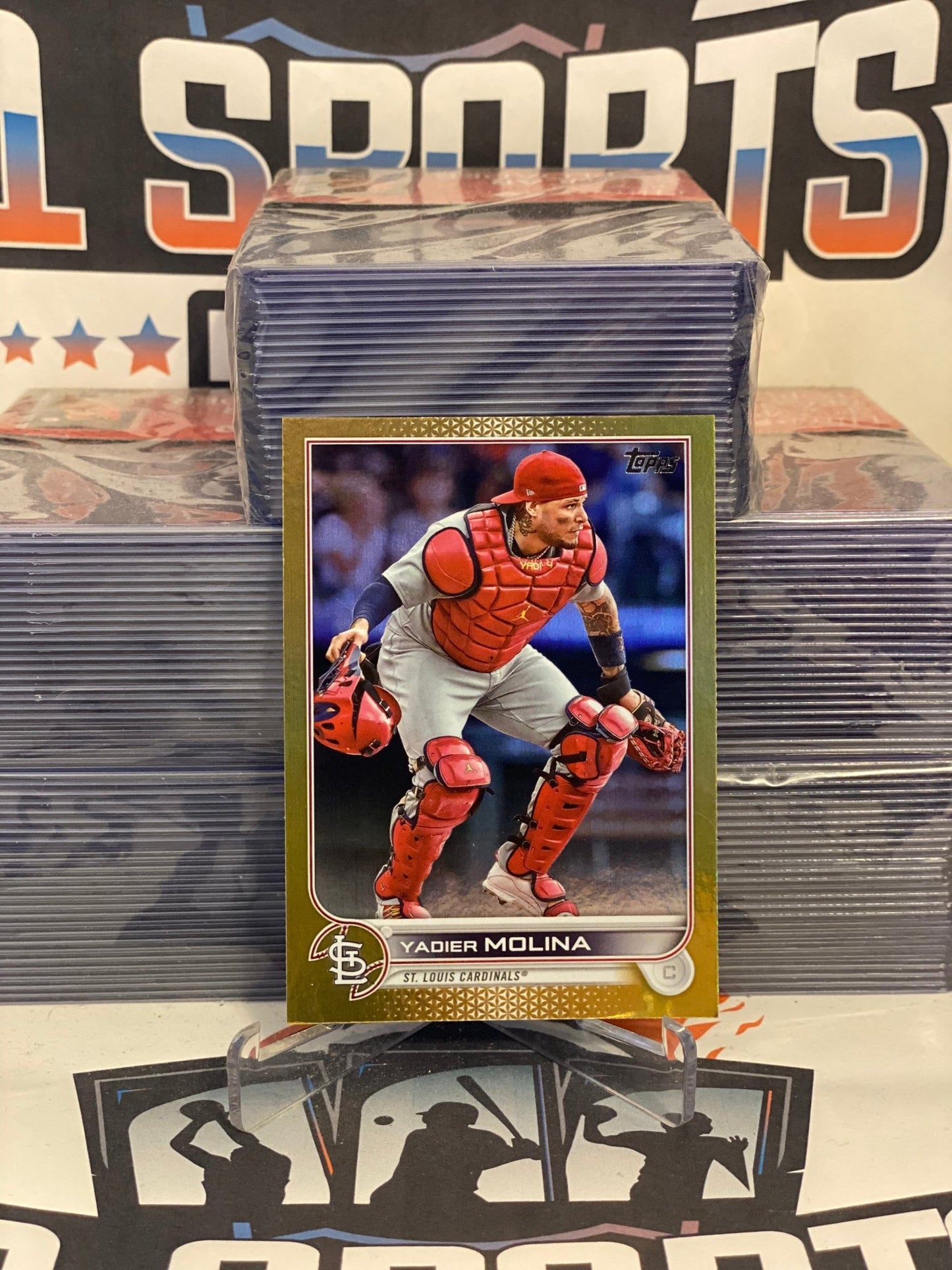 2022 Topps (Gold Foil) Yadier Molina #205