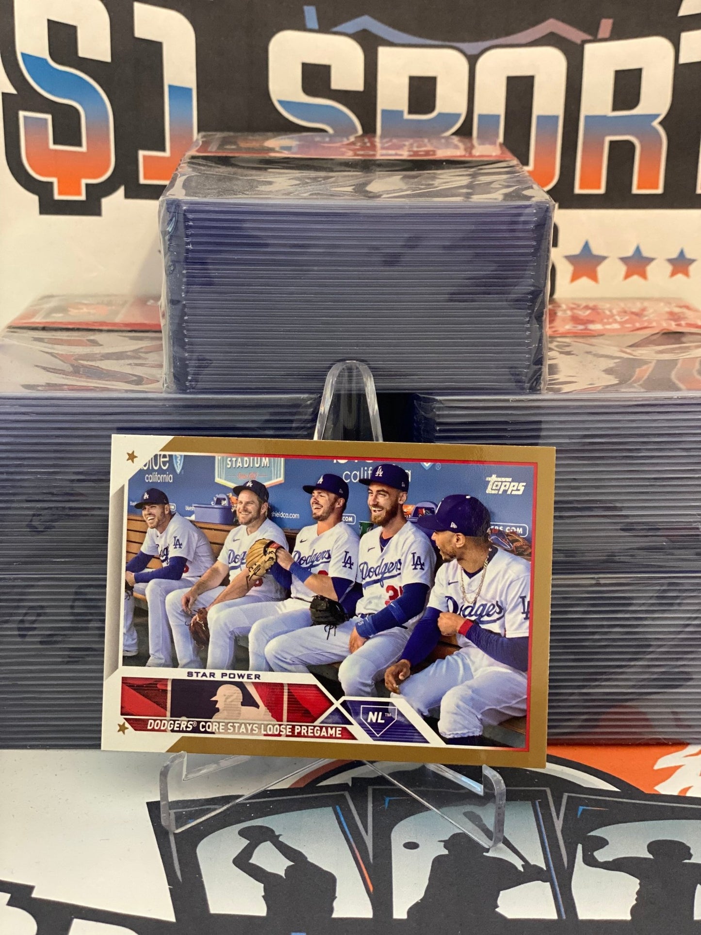 2023 Topps (Gold 1709/2023) Mookie Betts #113