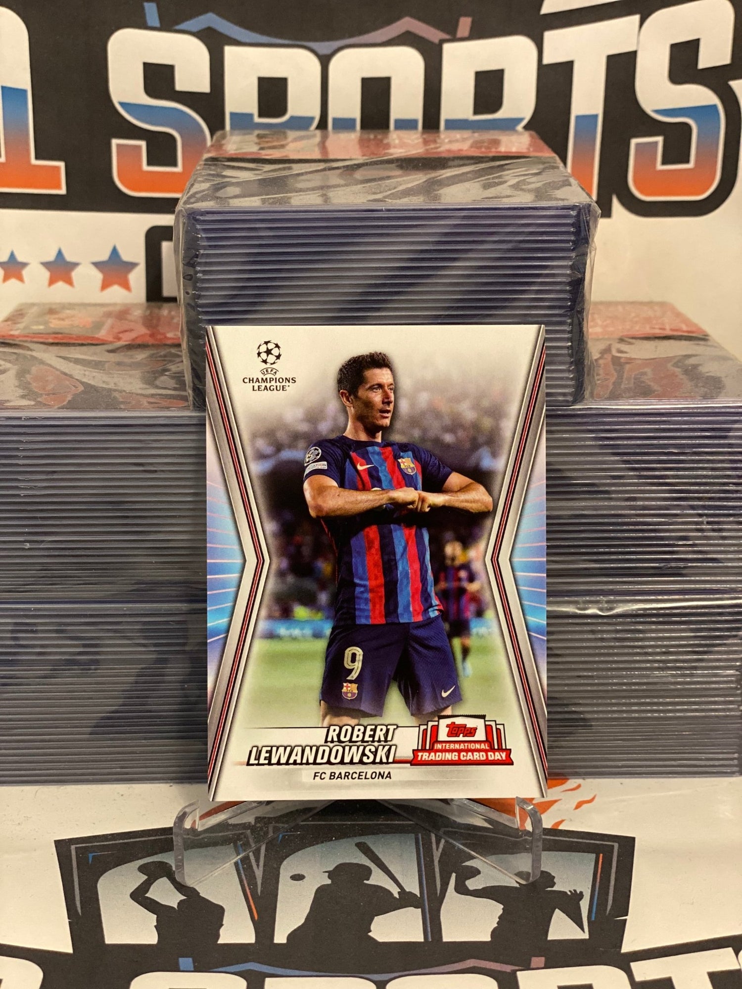 2023 Topps (International Trading Card Day) Robert Lewandowski #NTCD-S8