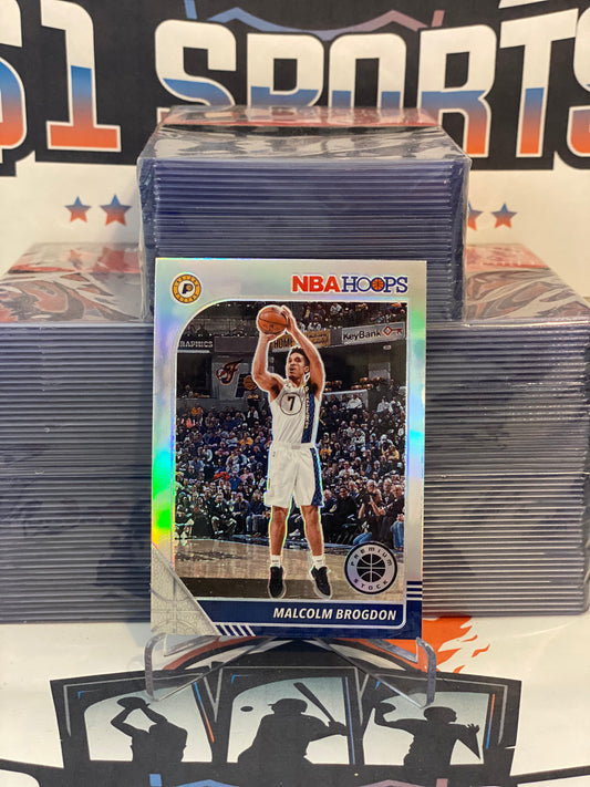 2019 Hoops Premium Stock (Silver Prizm) Malcolm Brogdon #104