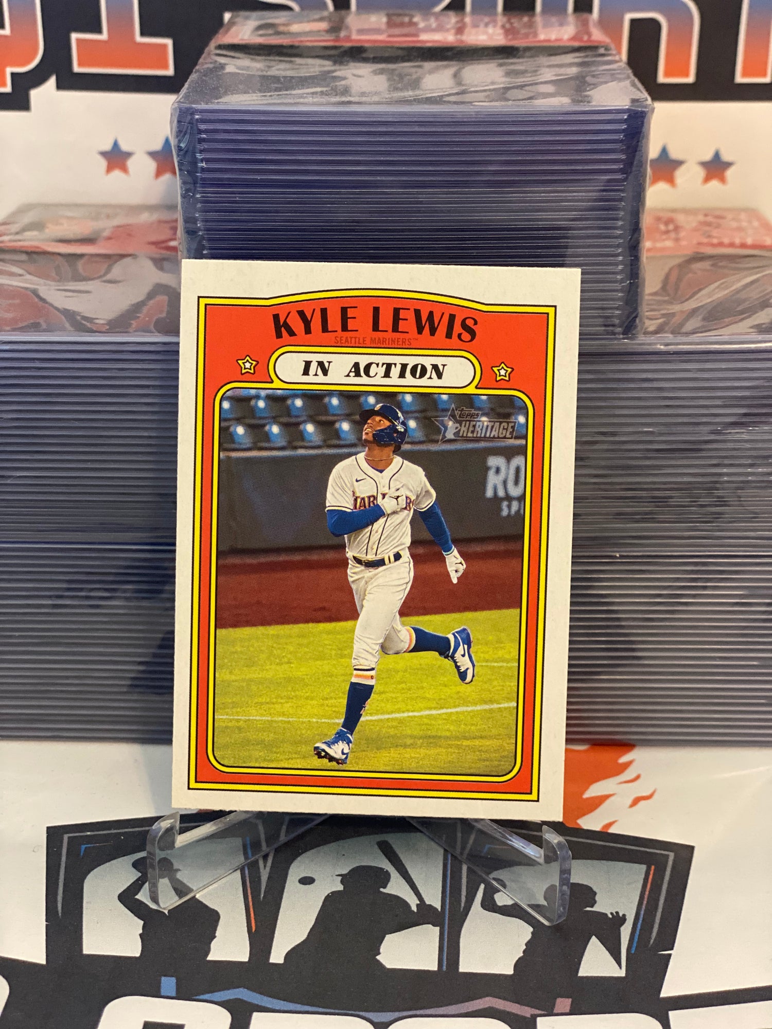 2021 Topps Heritage (In Action) Kyle Lewis #102