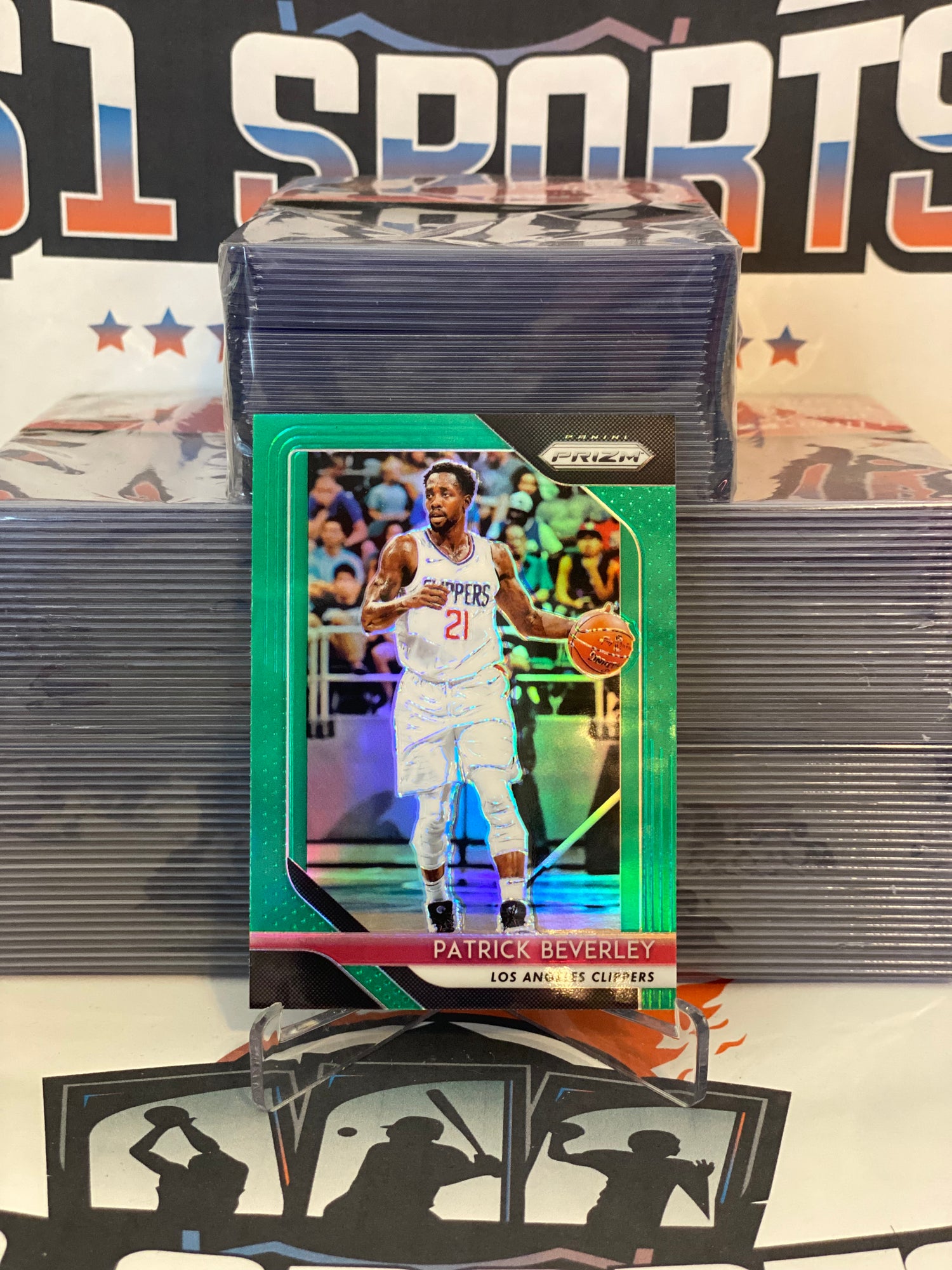 2018 Panini Prizm (Green Prizm) Patrick Beverley #204