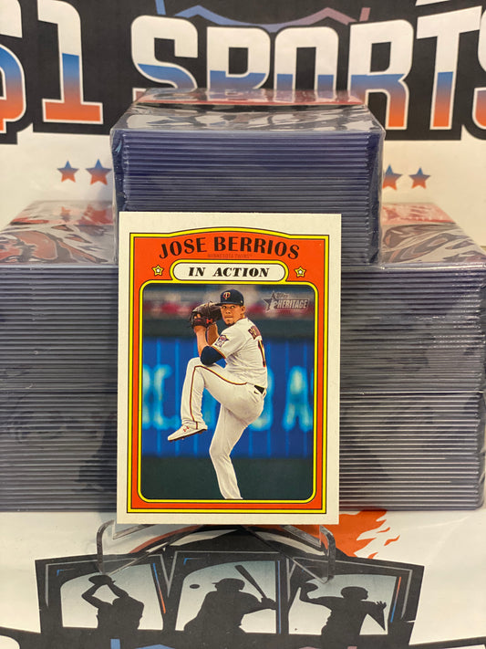 2021 Topps Heritage (In Action) Jose Berrios #114