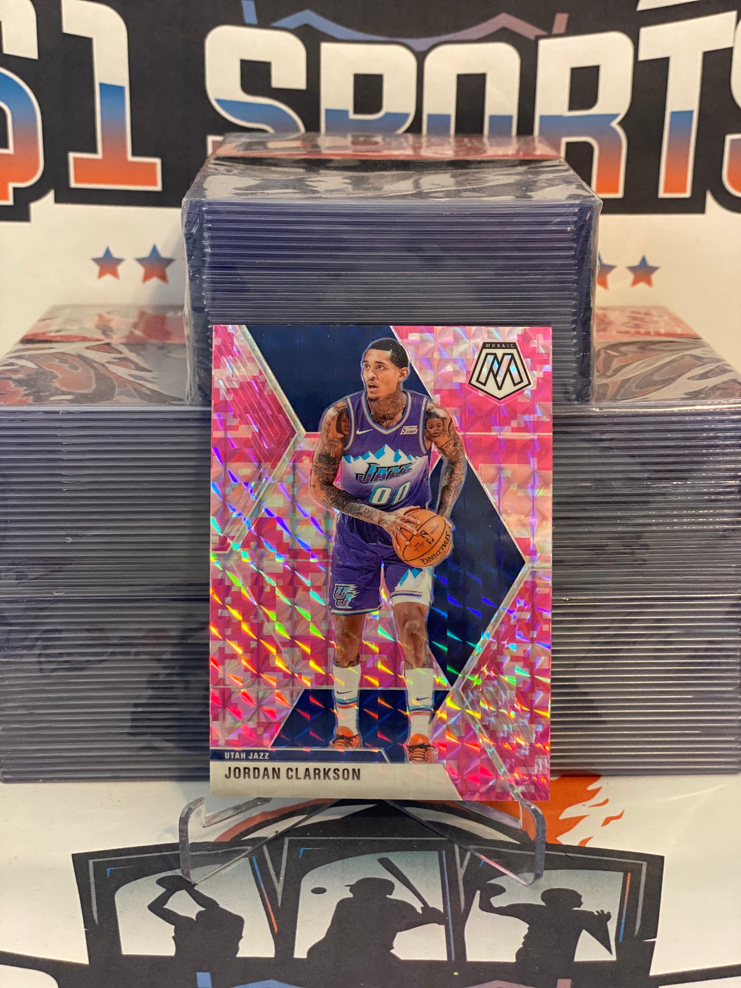 2019 Panini Mosaic (Pink Camo Prizm) Jordan Clarkson #197