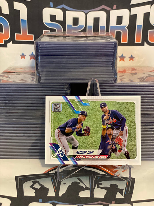 2021 Topps (Picture Time) Ronald Acuna Jr. #372