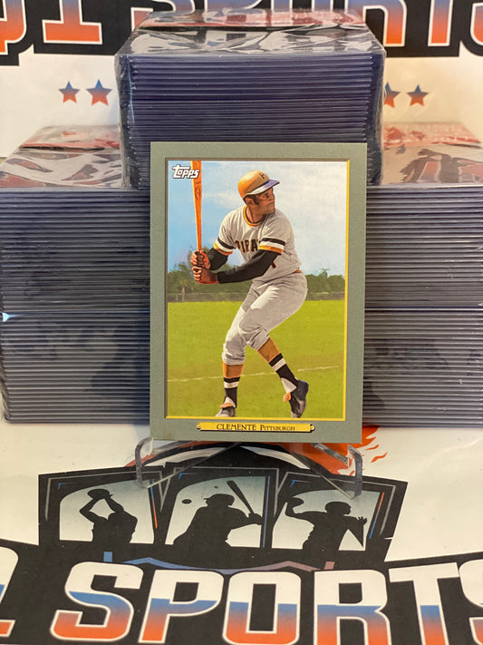 2020 Topps (Turkey Red) Roberto Clemente #TR-69
