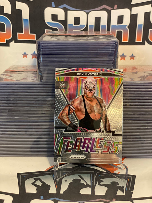 2022 Panini Prizm WWE (Fearless) Rey Mysterio #19
