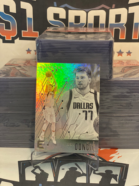 2019 Panini Chronicles (2nd Year, Essentials) Luka Doncic #206