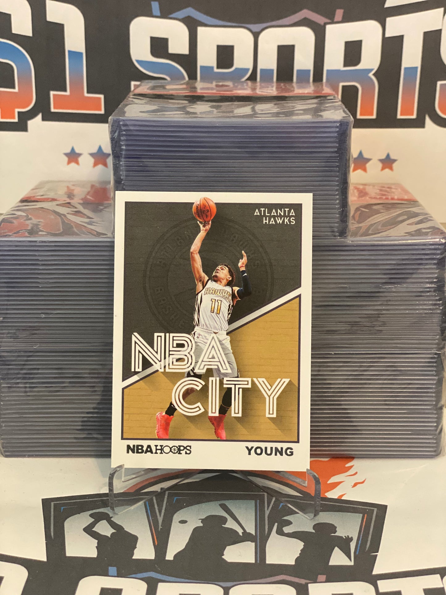 2019 NBA Hoops (NBA City) Trae Young #28