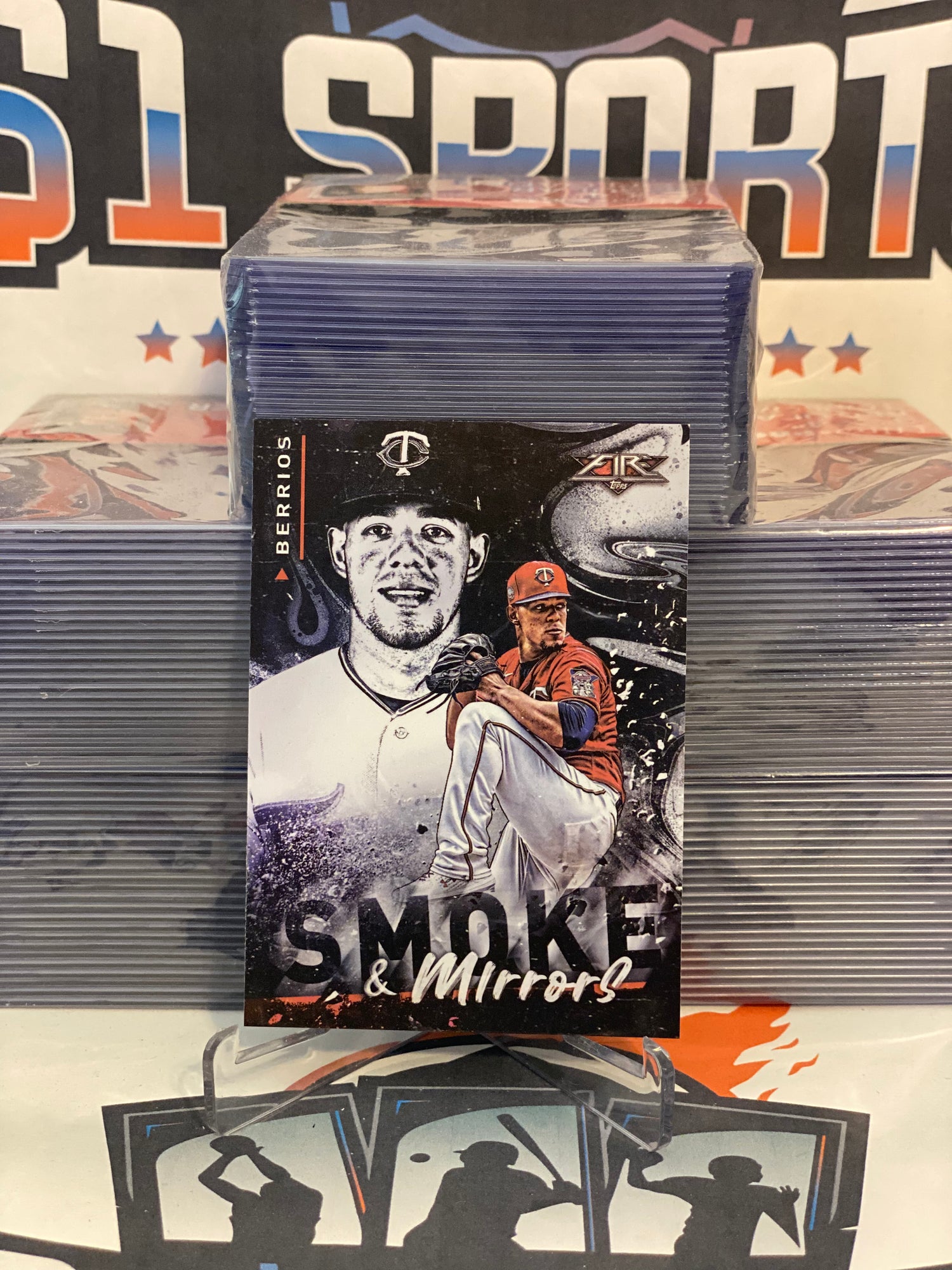 2021 Topps Fire (Smoke & Mirrors) Jose Berrios #SM-9