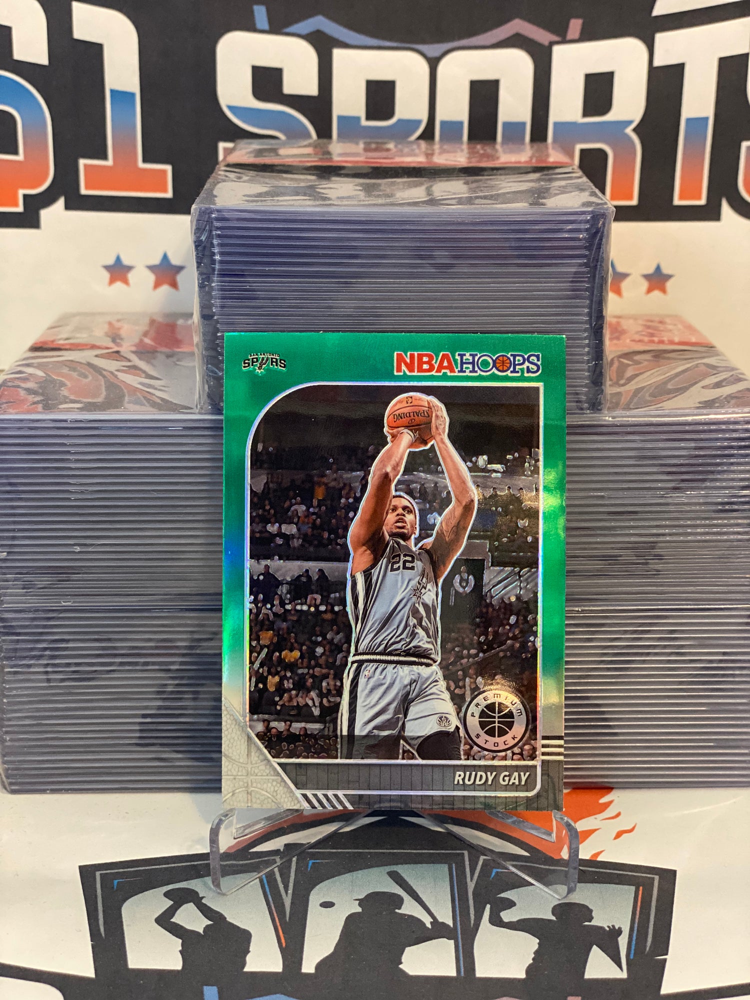 2019 Hoops Premium Stock (Green Prizm) Rudy Gay #173