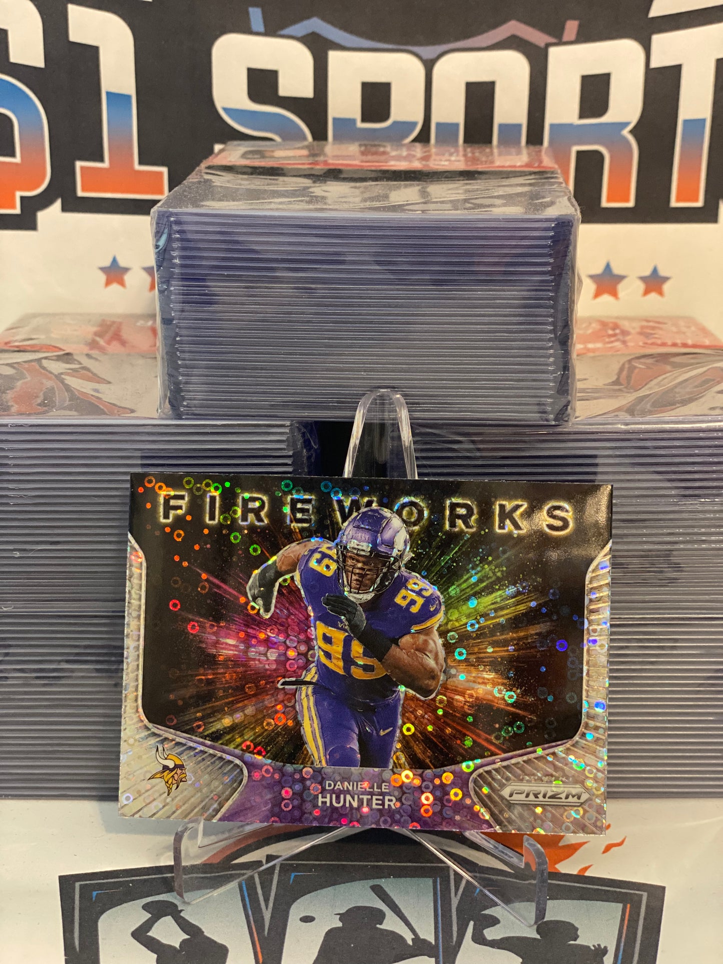 2020 Panini Prizm (Fast Break Prizm, Fireworks) Danielle Hunter #23