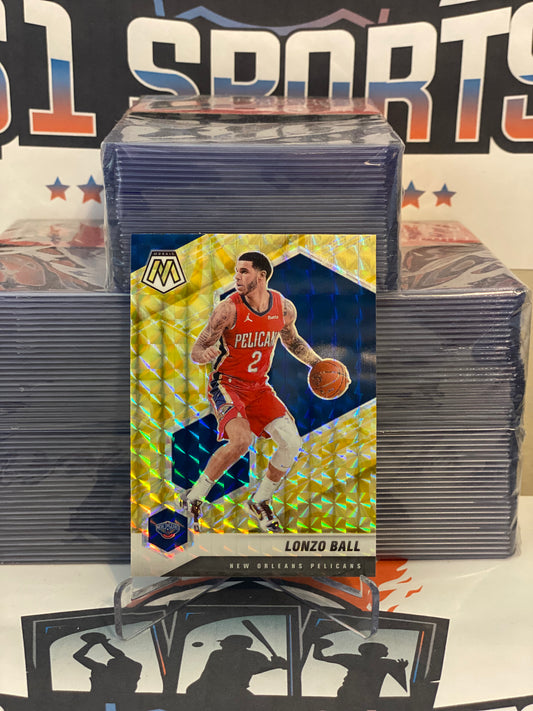 2020 Panini Mosaic (Yellow Reactive Prizm) Lonzo Ball #37