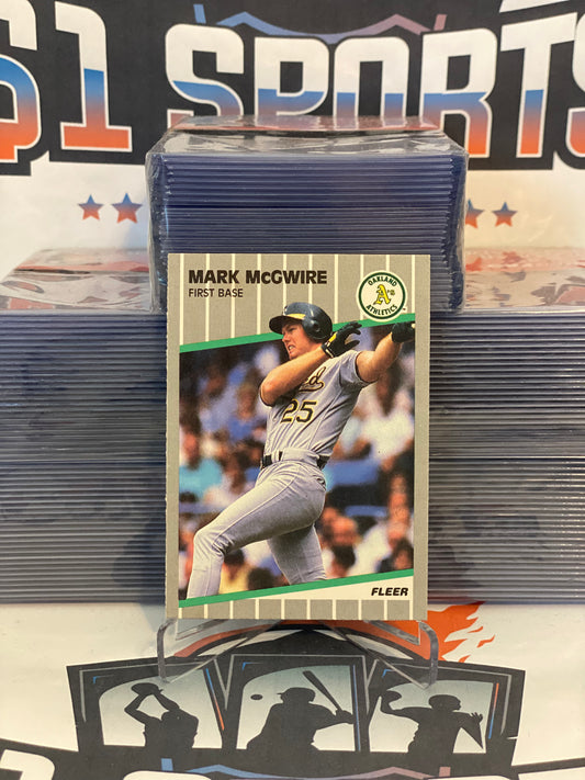 1989 Fleer Mark McGwire #17
