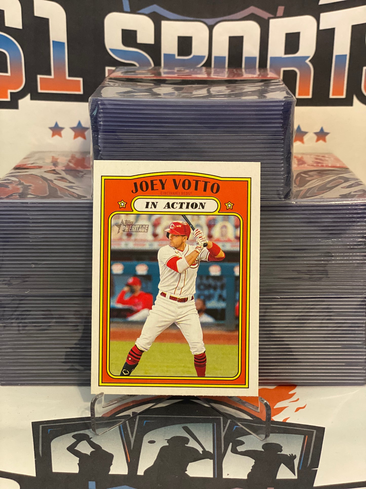 2021 Topps Heritage (In Action) Joey Votto #46